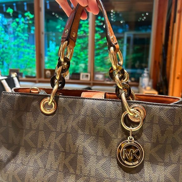 Michael Kors Chain Tote Bag - Picture 2 of 14